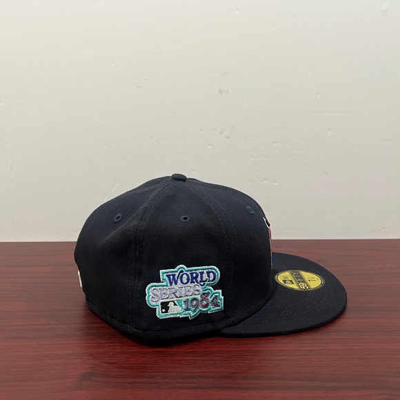 New Era, 59Fifty Fitted Hat, Detroit Tigers, Polar Lights - Picture 4 of 11